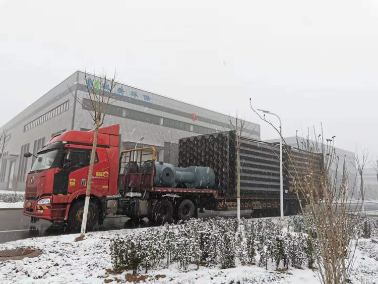 冒風(fēng)雪、戰(zhàn)嚴寒,2020新年伊始濕電除塵器發(fā)貨貴州